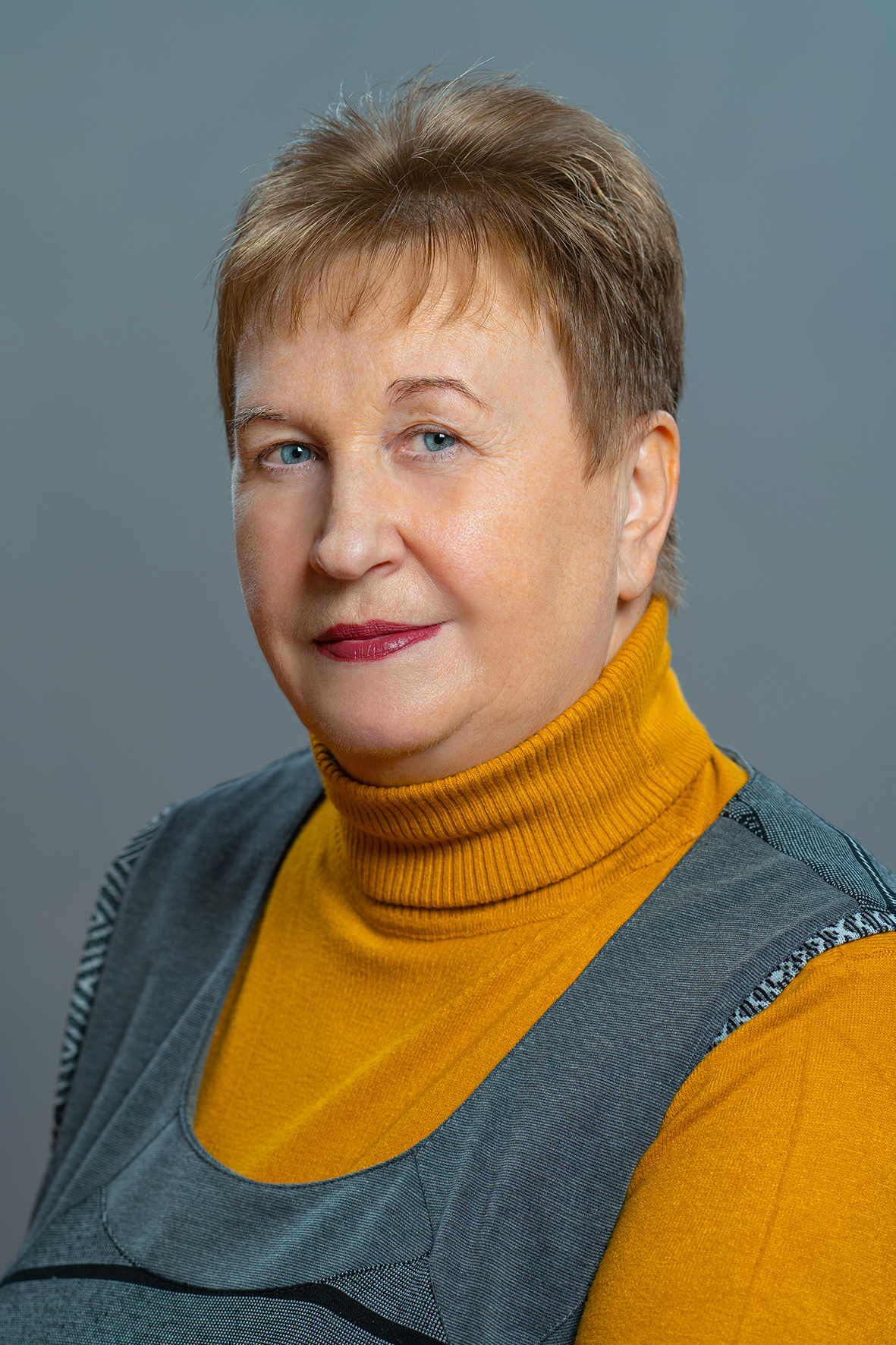 Пахомова Ольга Егоровна.